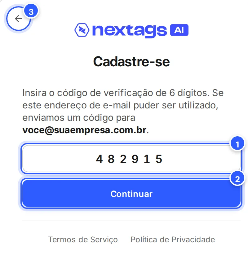 Cadastro por e-mail: o aviso de que o código de 6 dígitos foi enviado para o e-mail, o código digitado e o botão Continuar.