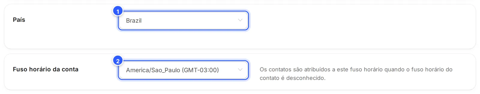Os campos País, com Brazil escolhido, e Fuso horário da conta, com America/Sao_Paulo (GMT-03:00), e a explicação do fuso ao lado.